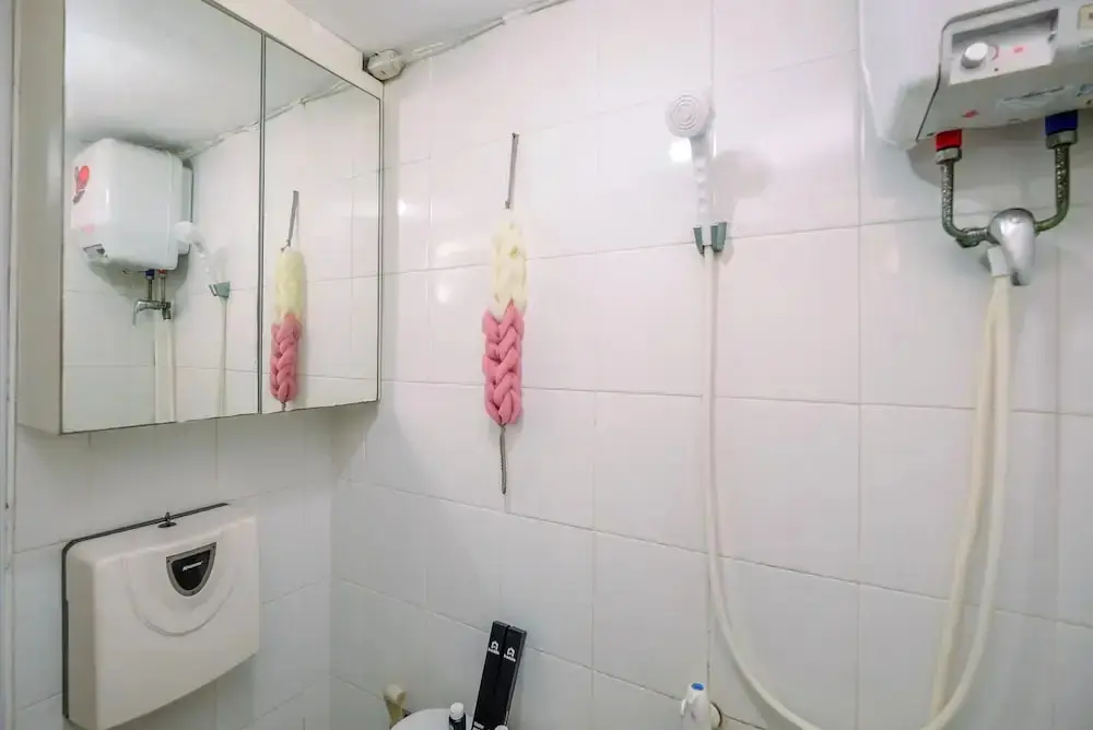 Джакарта: Modern And Tidy 2Br Bassura City Apartment