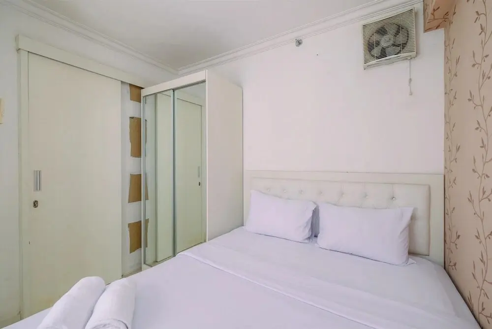 Джакарта: Modern And Tidy 2Br Bassura City Apartment