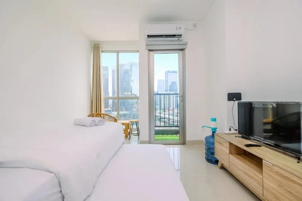 Fancy And Nice Studio Apartment At Ciputra World 2 — фото 1