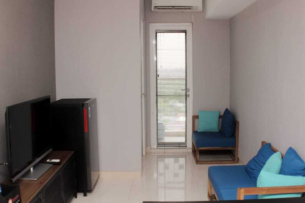Бекаси: Modern 2Br At Springlake Summarecon Bekasi Apartment