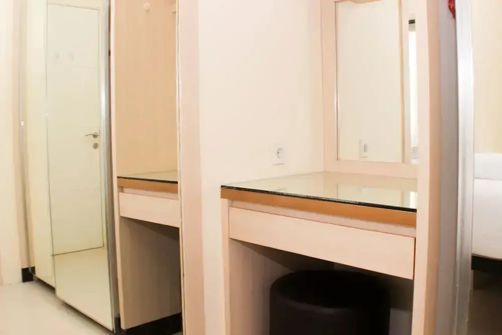 Джакарта: Nice And Comfy 2Br At Bassura City Apartment
