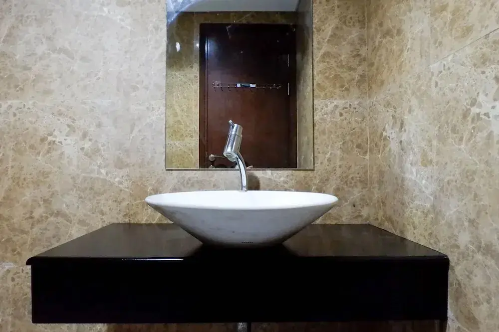 Сурабая: Serene Exclusive Modern Studio Apartment At Grand Sungkono Lagoon