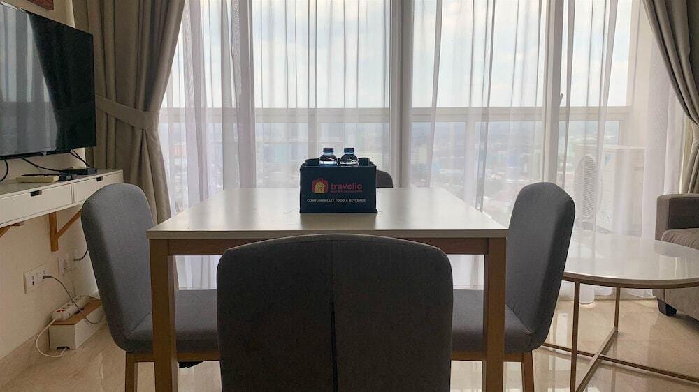 Джакарта: Elegant 2Br With Private Lift At Menteng Park Apartment