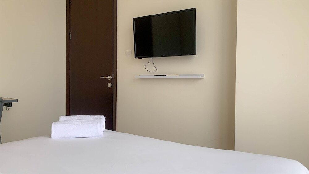 Джакарта: Elegant 2Br With Private Lift At Menteng Park Apartment