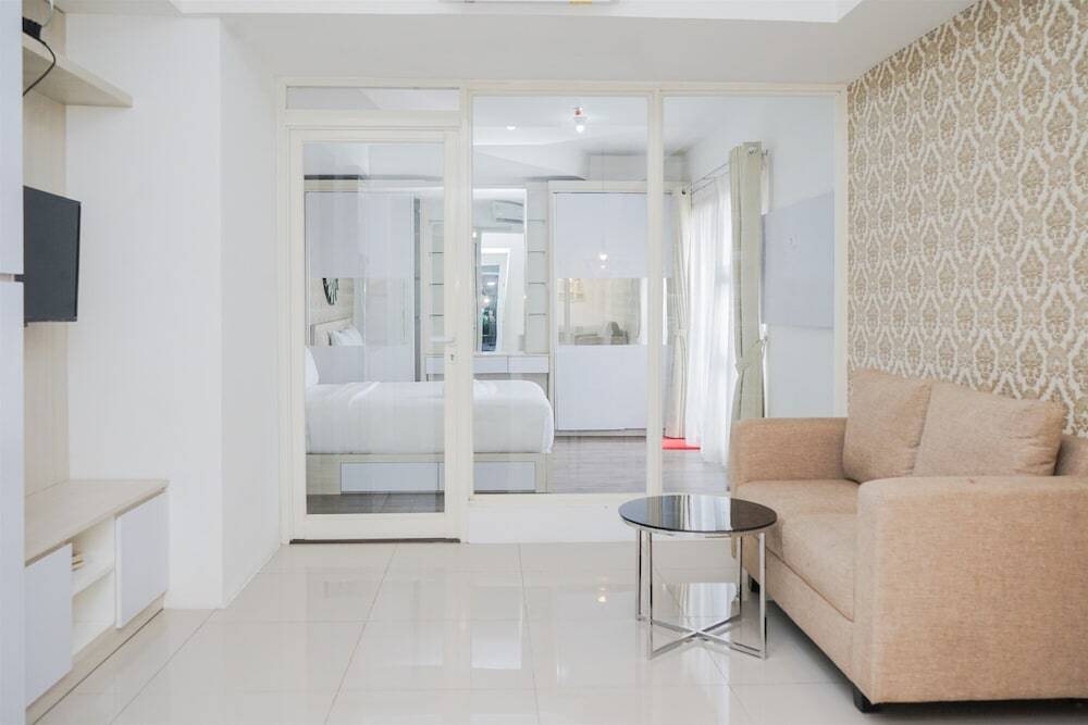 Южный Тангеранг: Nice And Comfort 1Br At Baileys Apartment