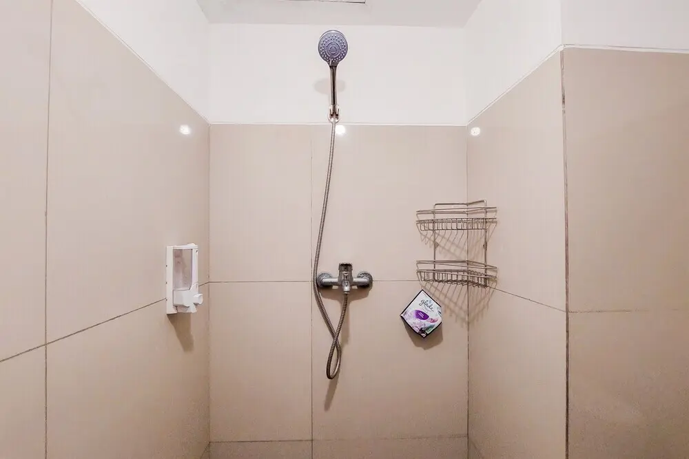 Южный Тангеранг: Nice And Comfort 1Br At Baileys Apartment