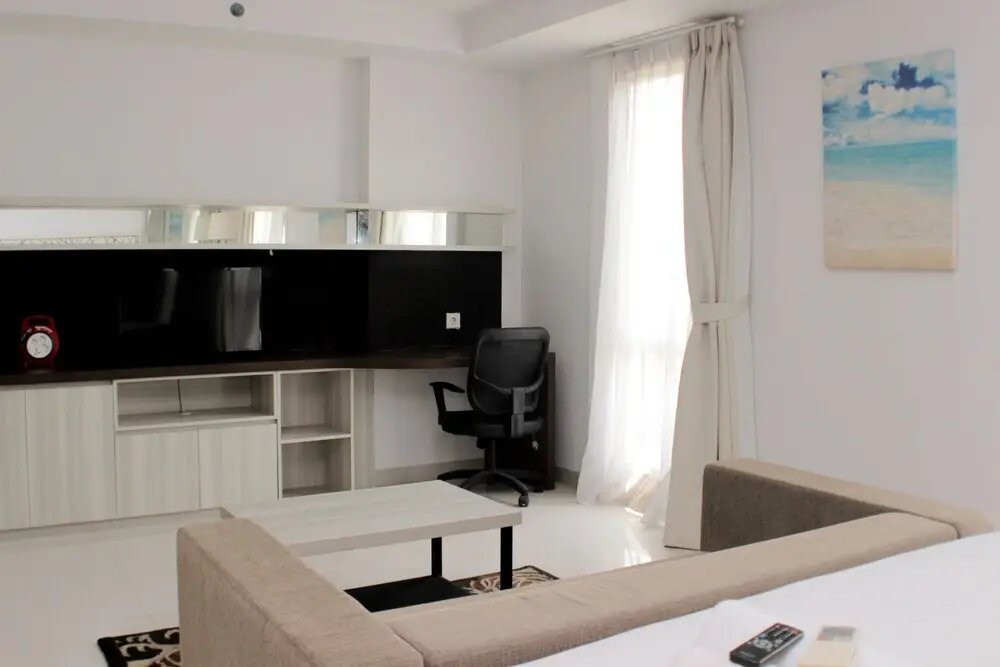 Чикаранг: Comfort And Minimalist Studio At Azalea Suites Apartment