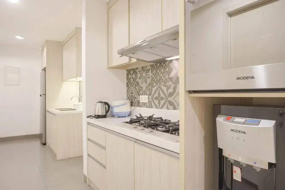 Джакарта: Spacious 3Br At Simprug Park Residences Apartment