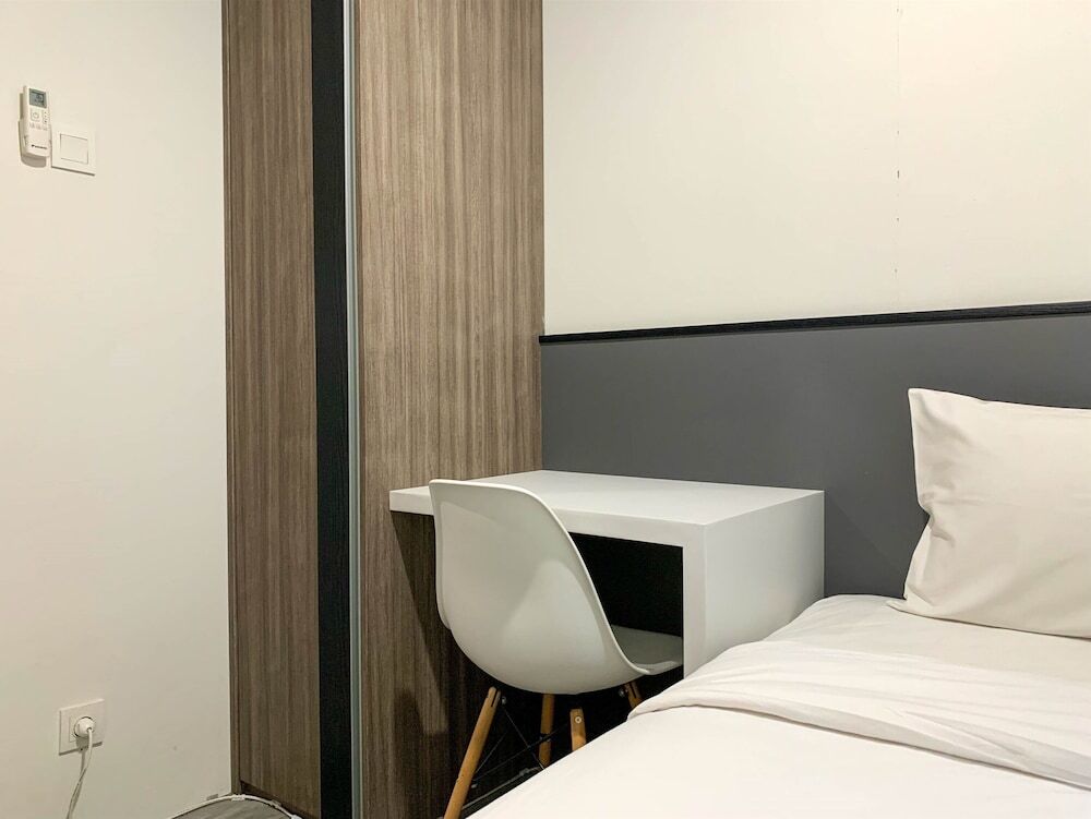 Джакарта: Comfort And Cozy Living 2Br Apartment At Vittoria Residence
