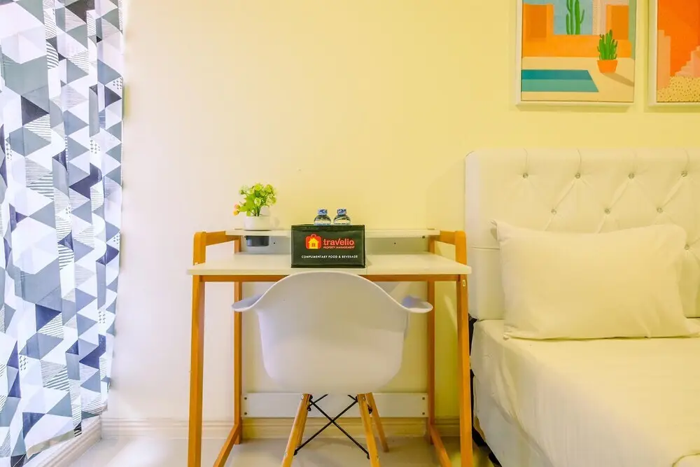 Сибату: Simply And Homey Studio Meikarta Apartment