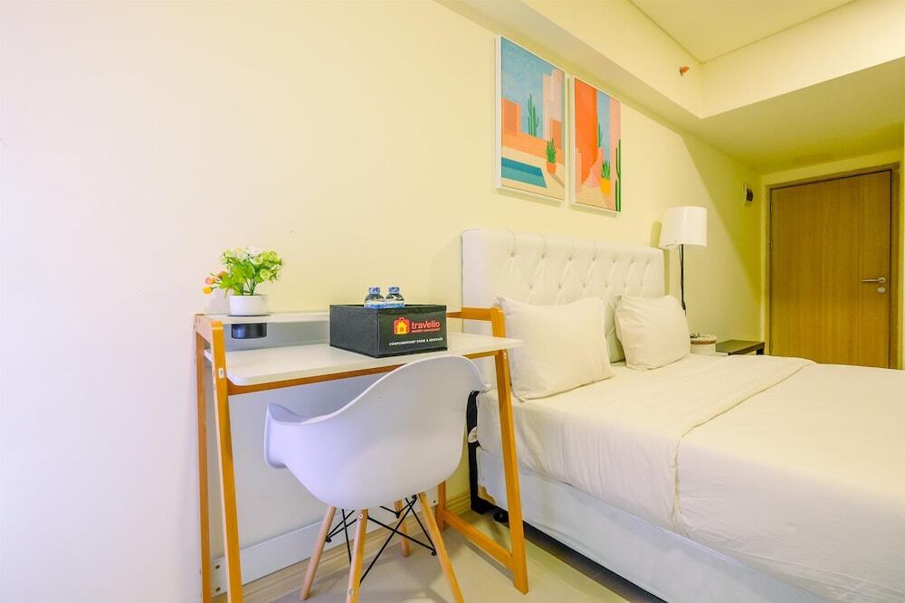 Сибату: Simply And Homey Studio Meikarta Apartment
