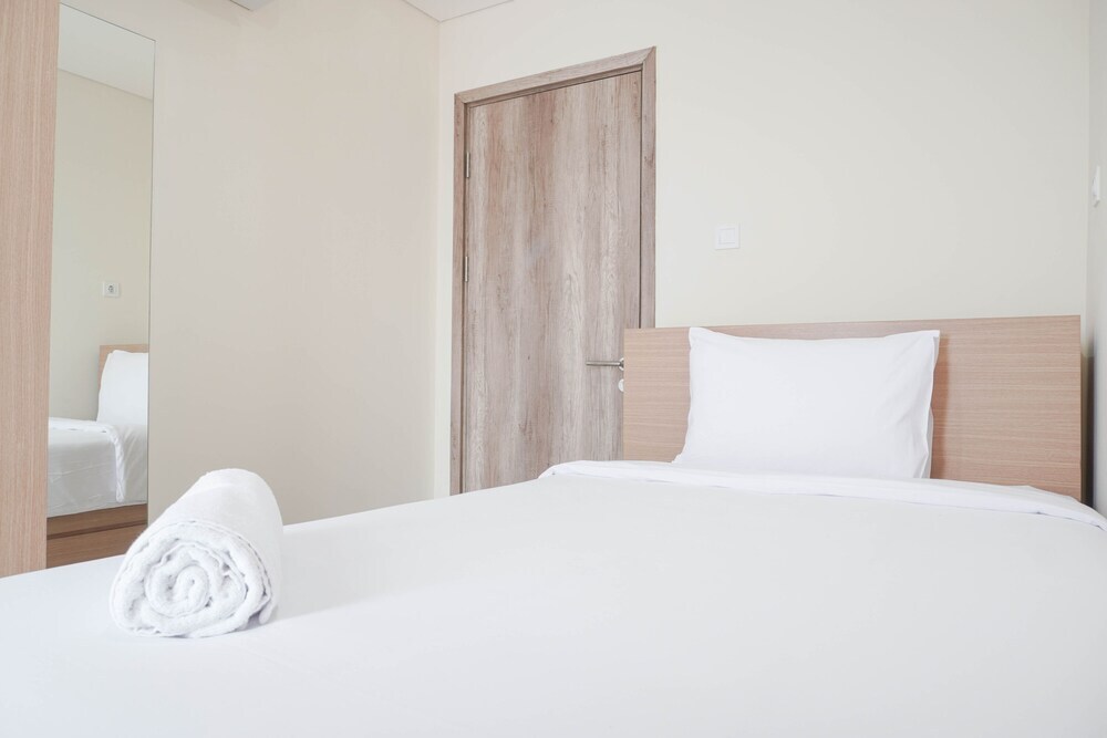 Джакарта: Nice And Comfort 2Br At Pejaten Park Apartment