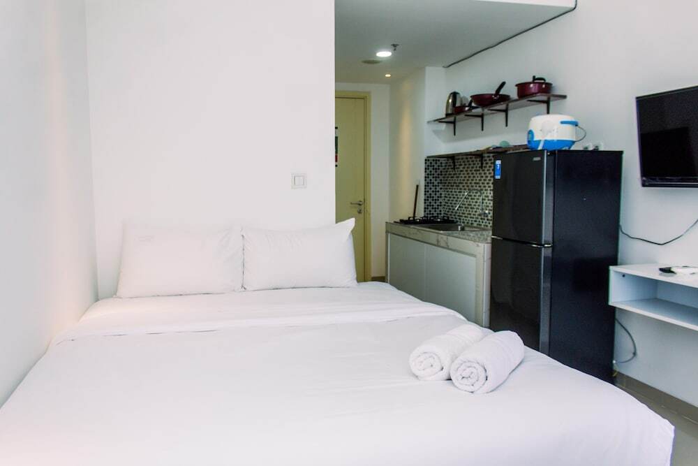 Legok: Cozy And Fancy Studio Apartment At M-Town Residence