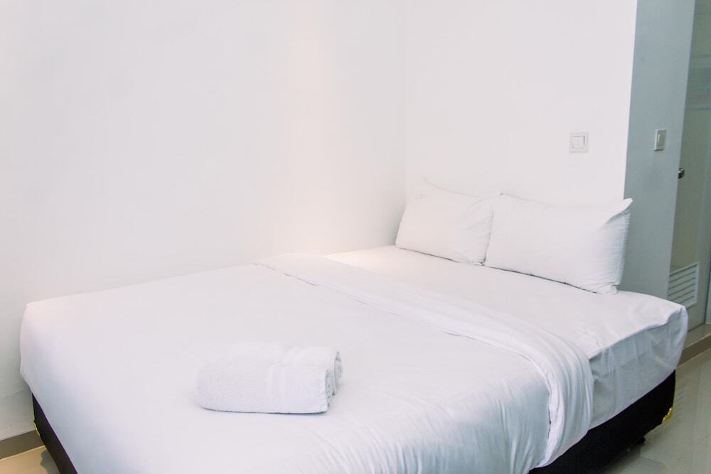 Legok: Cozy And Fancy Studio Apartment At M-Town Residence