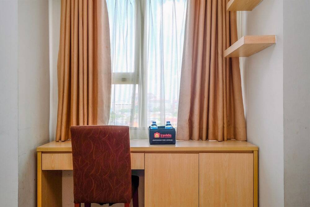 Депок: Tranquil Studio Apartment At Margonda Residence 5