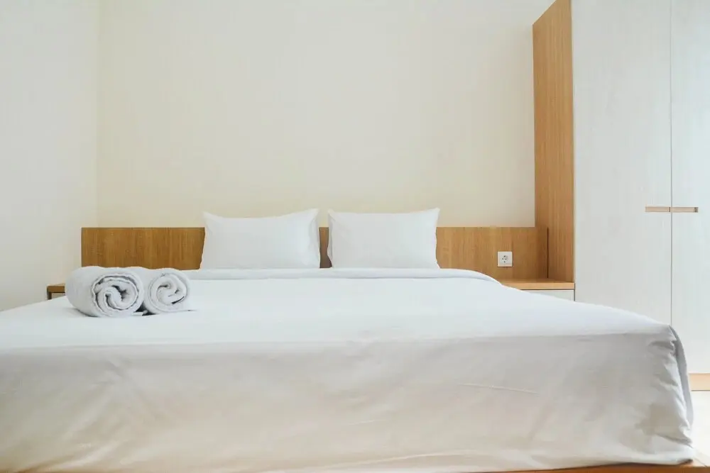 Джакарта: Minimalist and Comfy Studio at Menteng Park Apartment