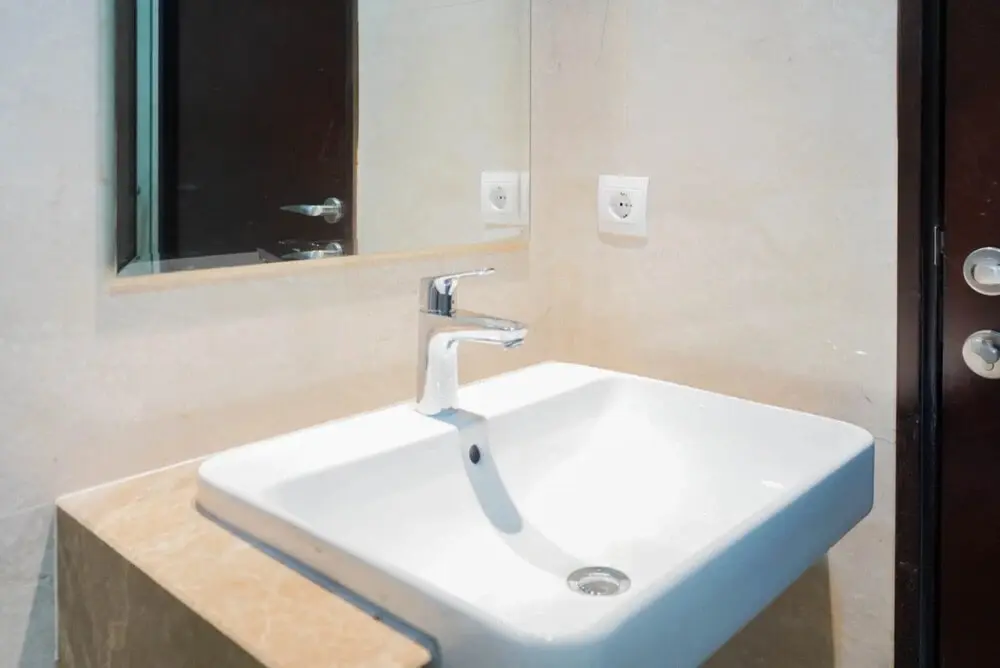 Джакарта: Minimalist and Homey Studio Menteng Park Apartment
