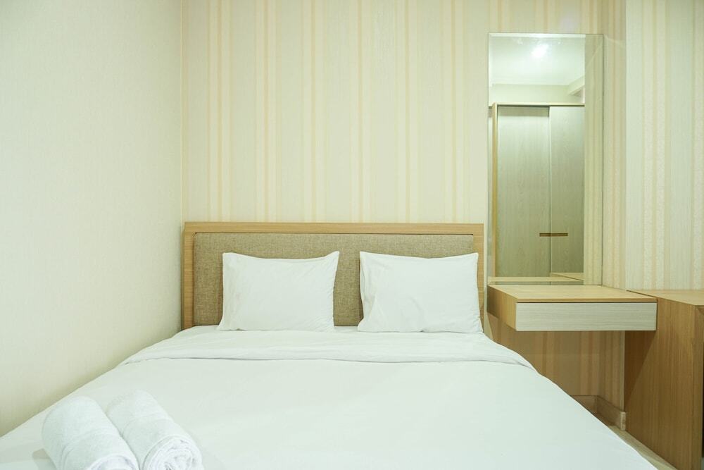 Джакарта: Tranquil and Well Appointed Studio Apartment at Menteng Park