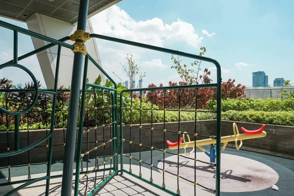 Джакарта: Tranquil and Well Appointed Studio Apartment at Menteng Park