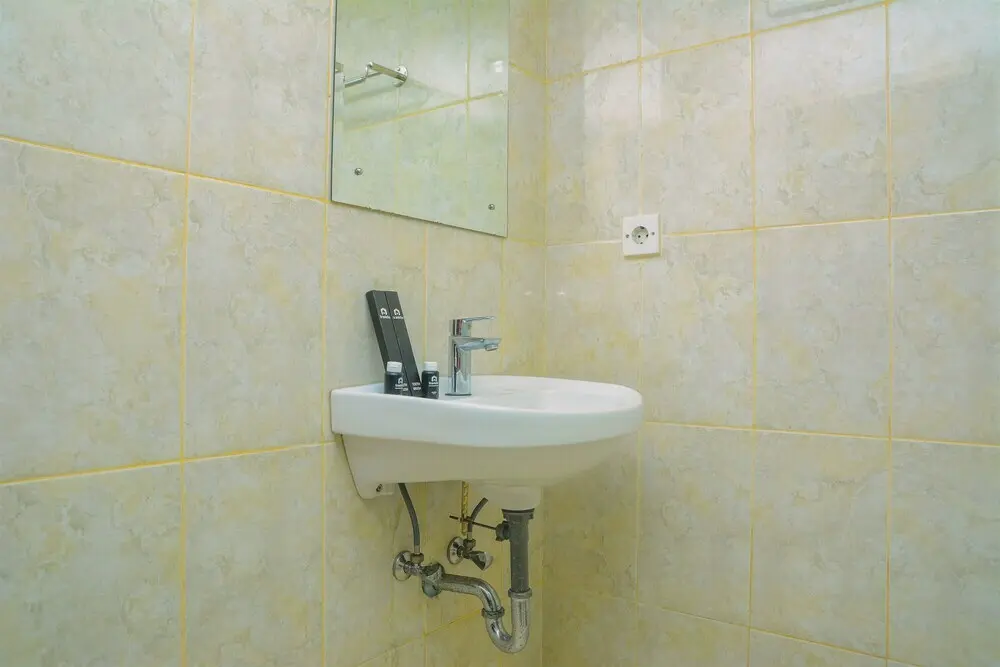 Джакарта: Best Price Studio at Tamansari The Hive Apartment