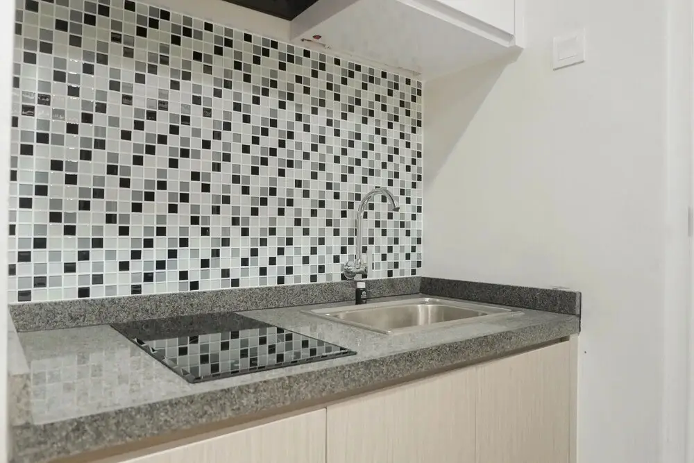 Сурабая: Minimalist Studio Apartment at Taman Melati