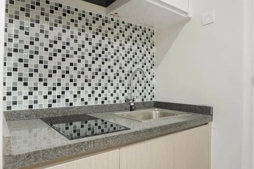 Сурабая: Minimalist Studio Apartment at Taman Melati
