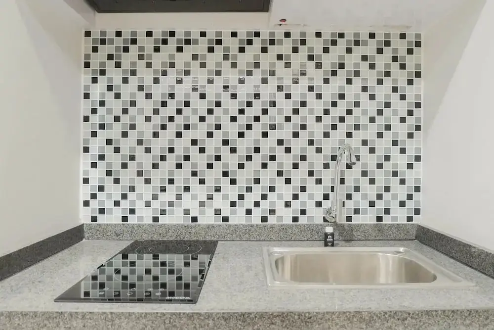 Сурабая: Minimalist Studio Apartment at Taman Melati