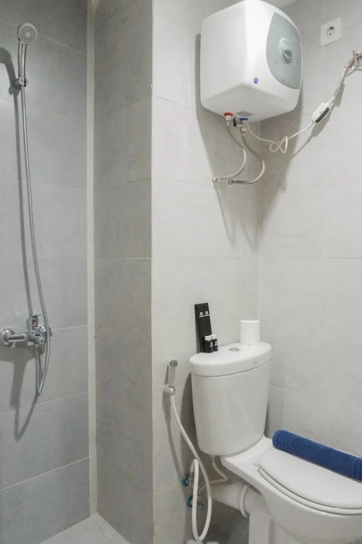 Сурабая: Minimalist Studio Apartment at Taman Melati
