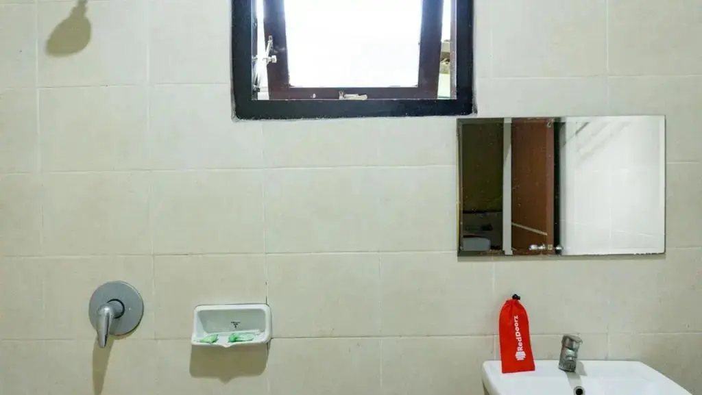 Джаяпура: RedDoorz near Pelabuhan Jayapura