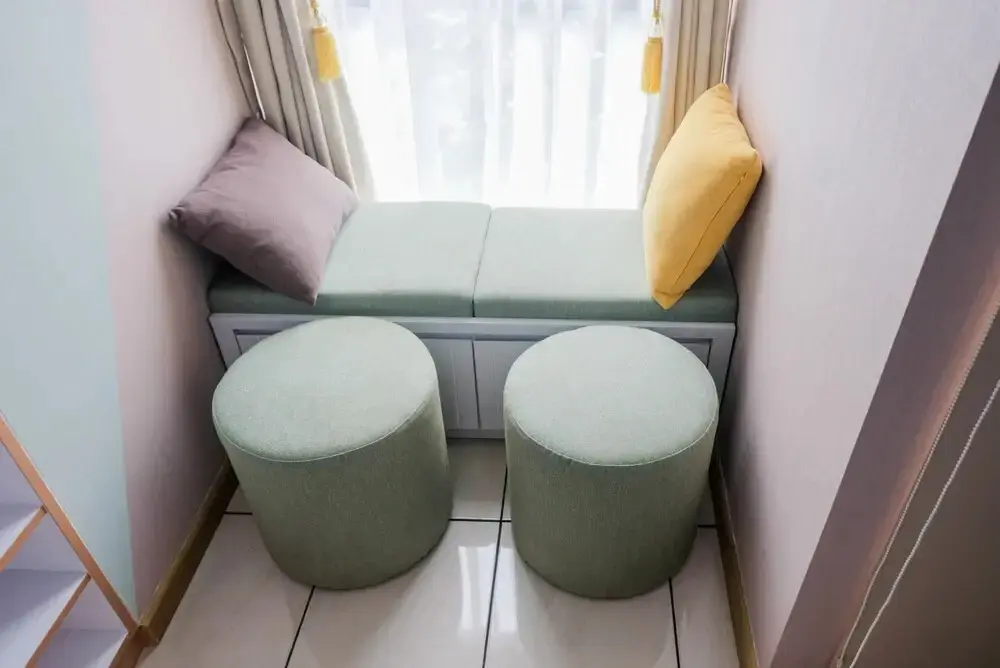 Legok: Warm and Cozy Stay Studio Room @ M-Town Apartment