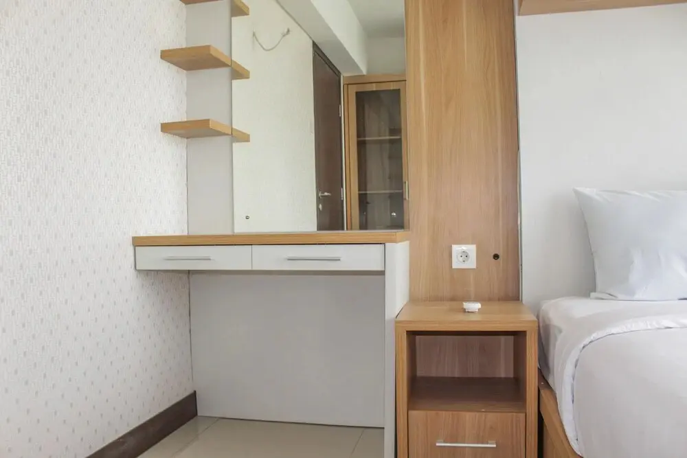 Джакарта: Modern 1BR Apartment with City View at H Residence