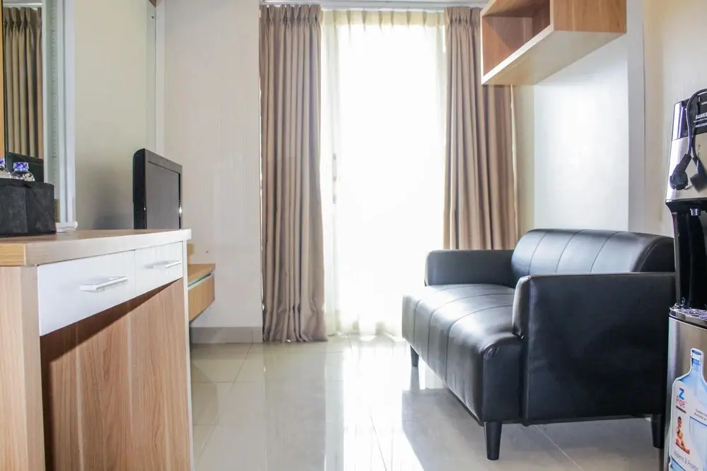 Джакарта: Modern 1BR Apartment with City View at H Residence