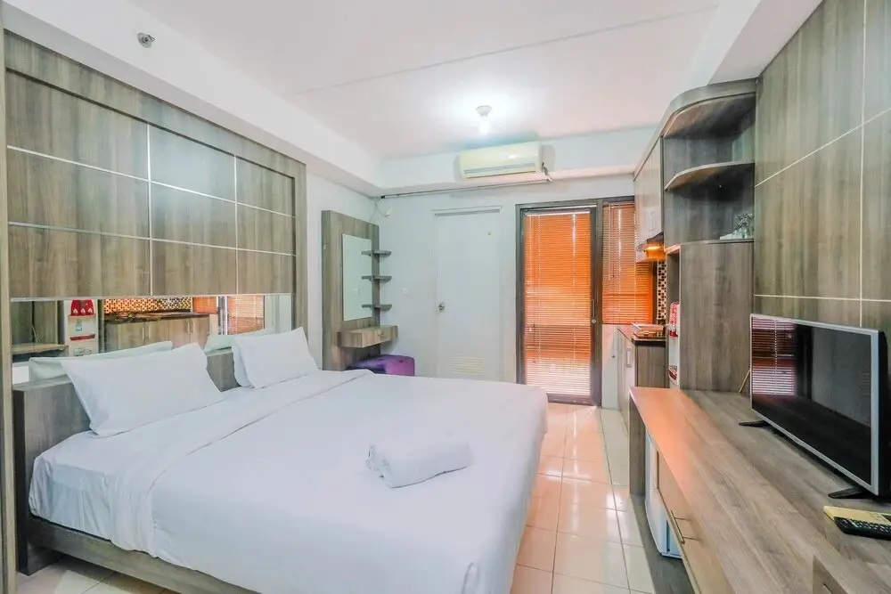 Чикаранг: Elegant Studio Apartment @ Metropark Condominium Jababeka