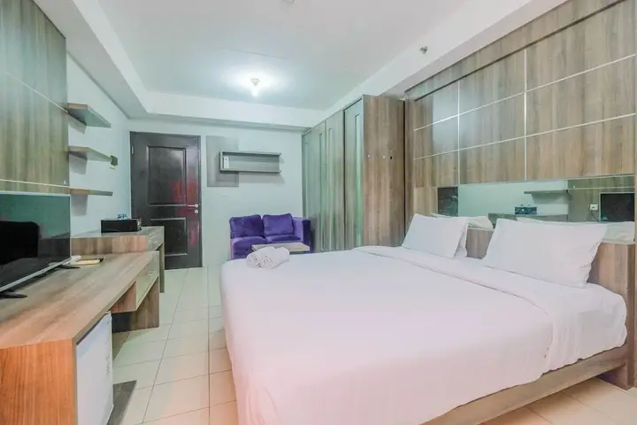 Чикаранг: Elegant Studio Apartment @ Metropark Condominium Jababeka