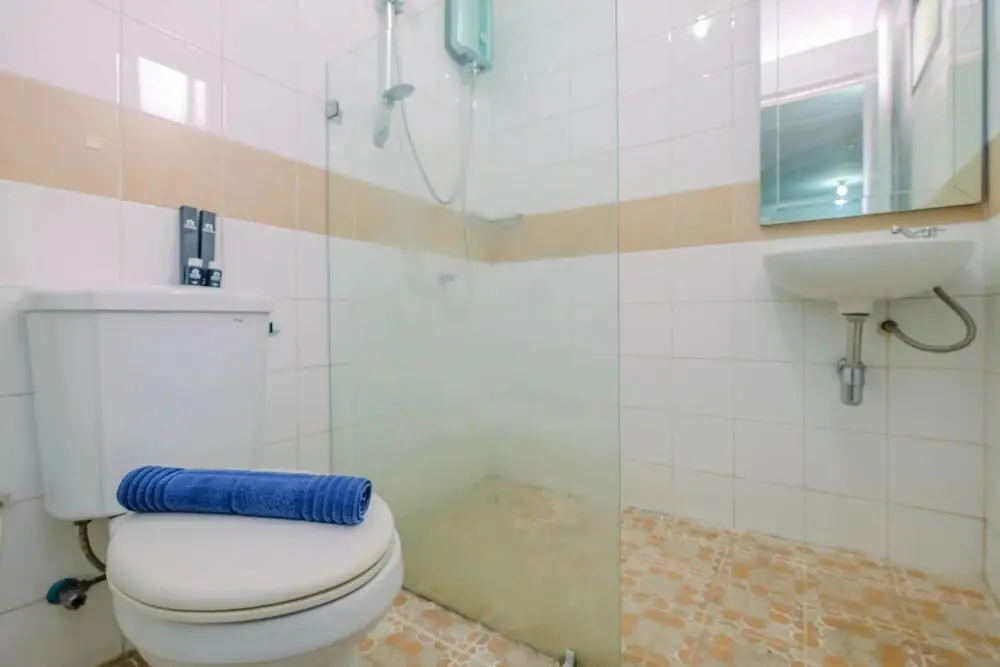 Чикаранг: Elegant Studio Apartment @ Metropark Condominium Jababeka