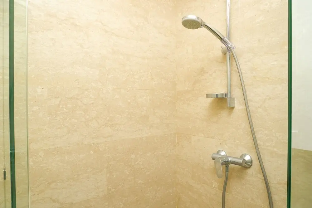 Джакарта: 2BR Apartment with Private Lift at Menteng Park