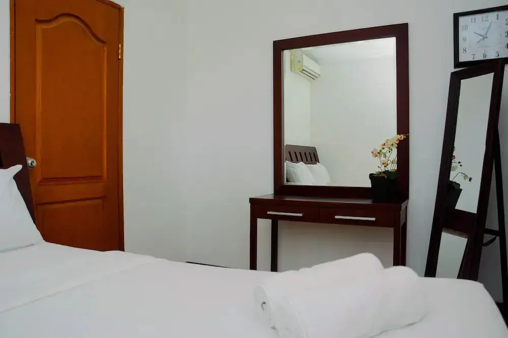 Джакарта: Comfortable 2BR Apartment at Mediterania Palace Residence