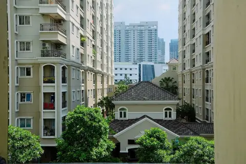 Comfortable 2BR Apartment at Mediterania Palace Residence — фото 1