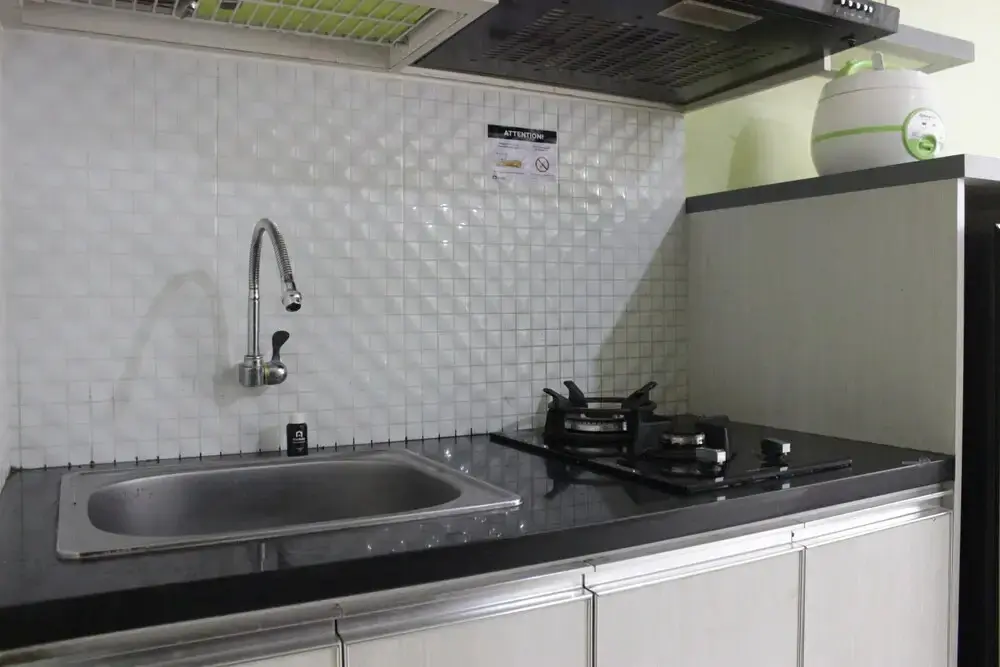 Бандунг: Stylish & Well Appointed Studio at Jarrdin Cihampelas Apartment