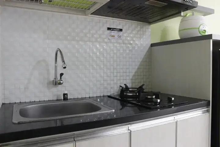 Бандунг: Stylish & Well Appointed Studio at Jarrdin Cihampelas Apartment