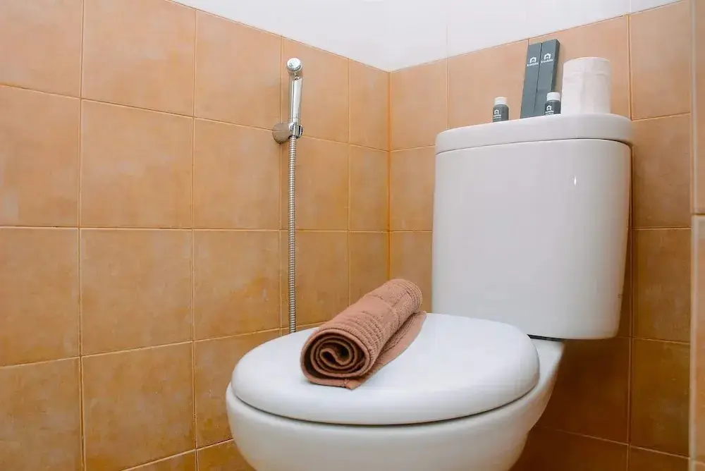 Джакарта: Comfort Studio at Green Pramuka Apartment near Shopping Center