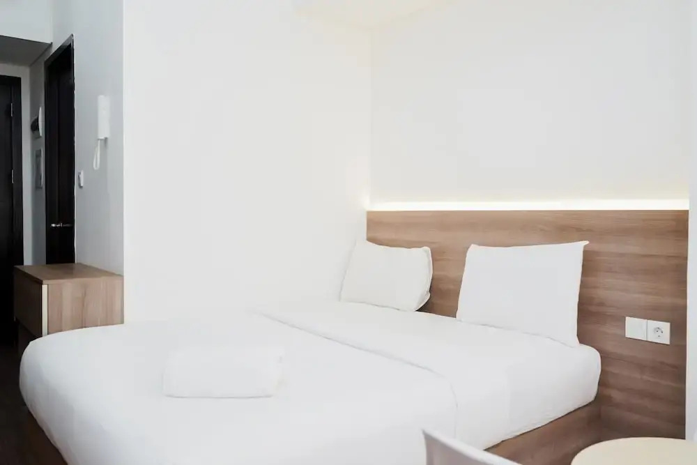Legok: Stylish and Comfy Studio at Casa De Parco Apartment