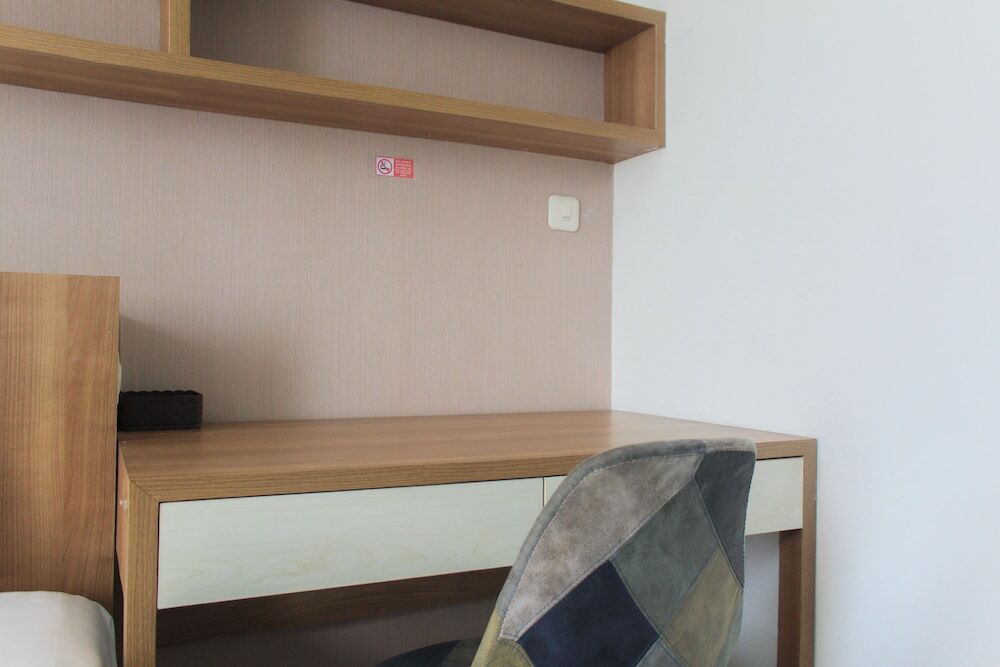 Legok: Elegant Studio at Casa De Parco Apartment