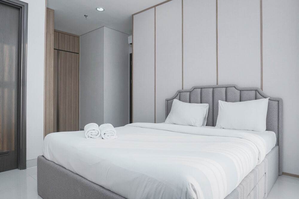 Джакарта: 2BR Luxury Modern Ciputra International Apartment