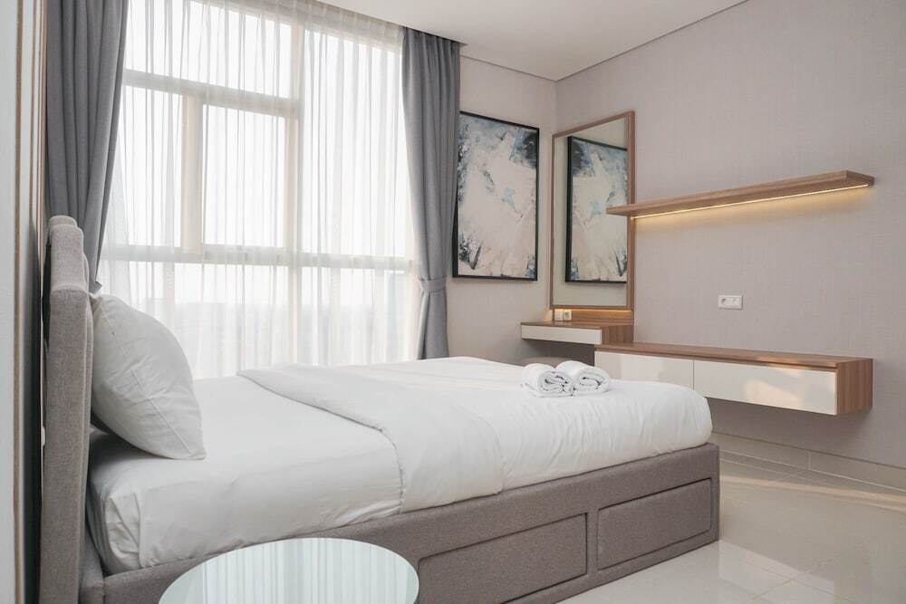 Джакарта: 2BR Luxury Modern Ciputra International Apartment
