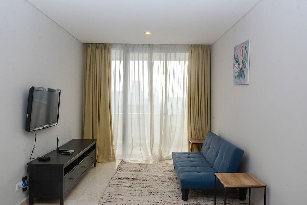 Джакарта: Great Choice 1BR at The Empyreal Apartment
