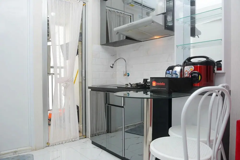 Джакарта: Luxurious 2BR at Bassura City Apartment