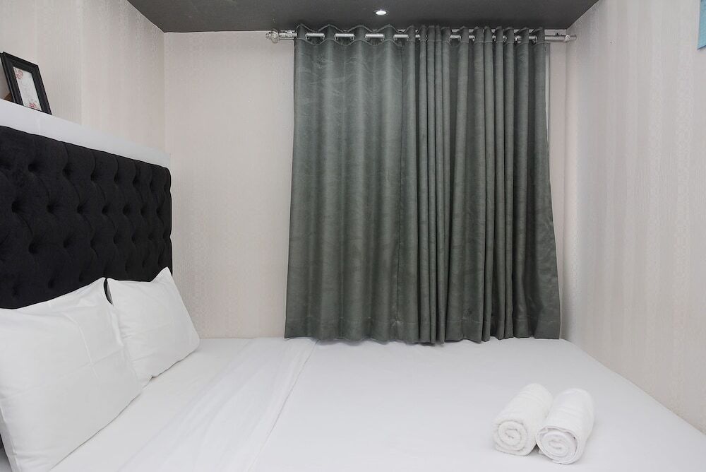 Джакарта: Luxurious 2BR at Bassura City Apartment