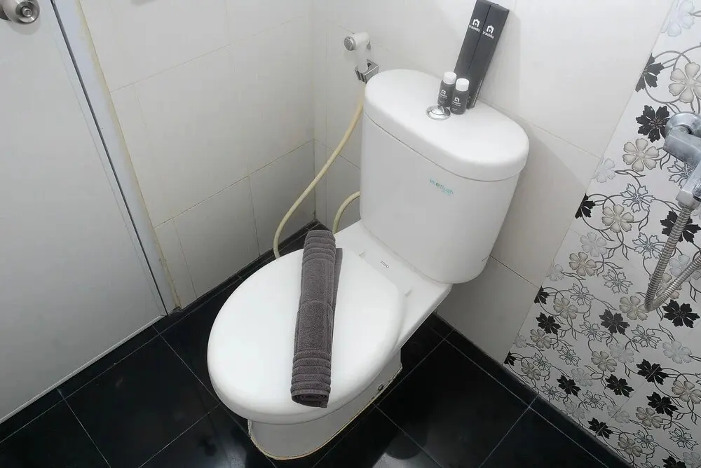 Джакарта: Luxurious 2BR at Bassura City Apartment