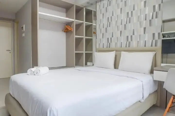Сурабая: Studio Room Apartment Connected to Mall at Tanglin Supermall Mansion